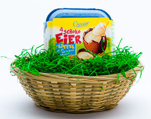 Choceur 4 Schoko Eier + Löffel gefüllt mit leckerer Milchcreme